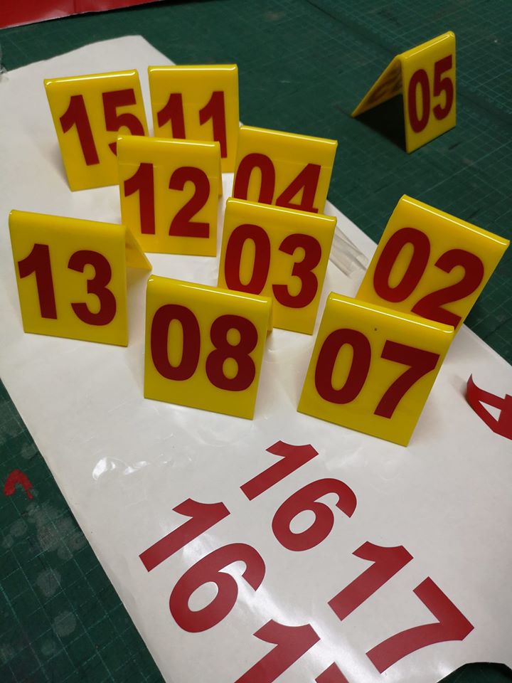  ACRYLIC PRODUCT<br>1 Acrylic Table number A0004